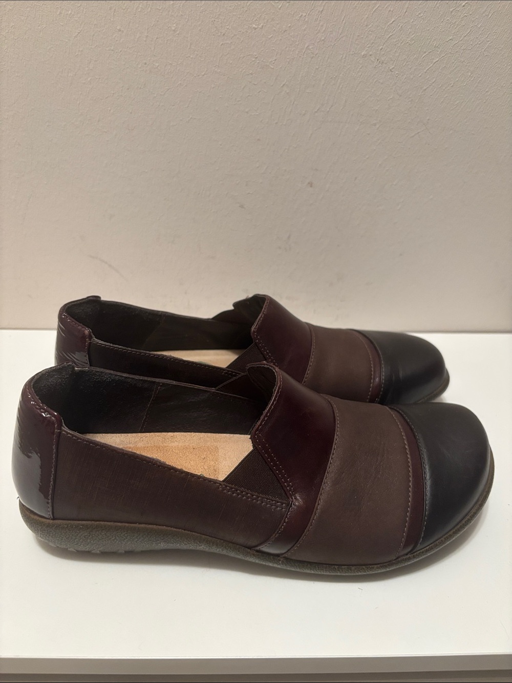 Naot Two-Tone Brown Leather Slip-On Loafers 40/9 comfort - Picture 4 of 10